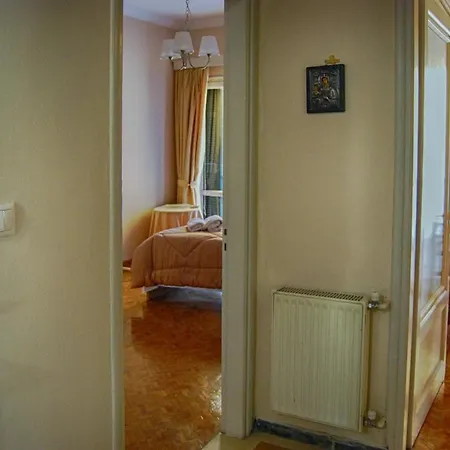 The Town House Apartment